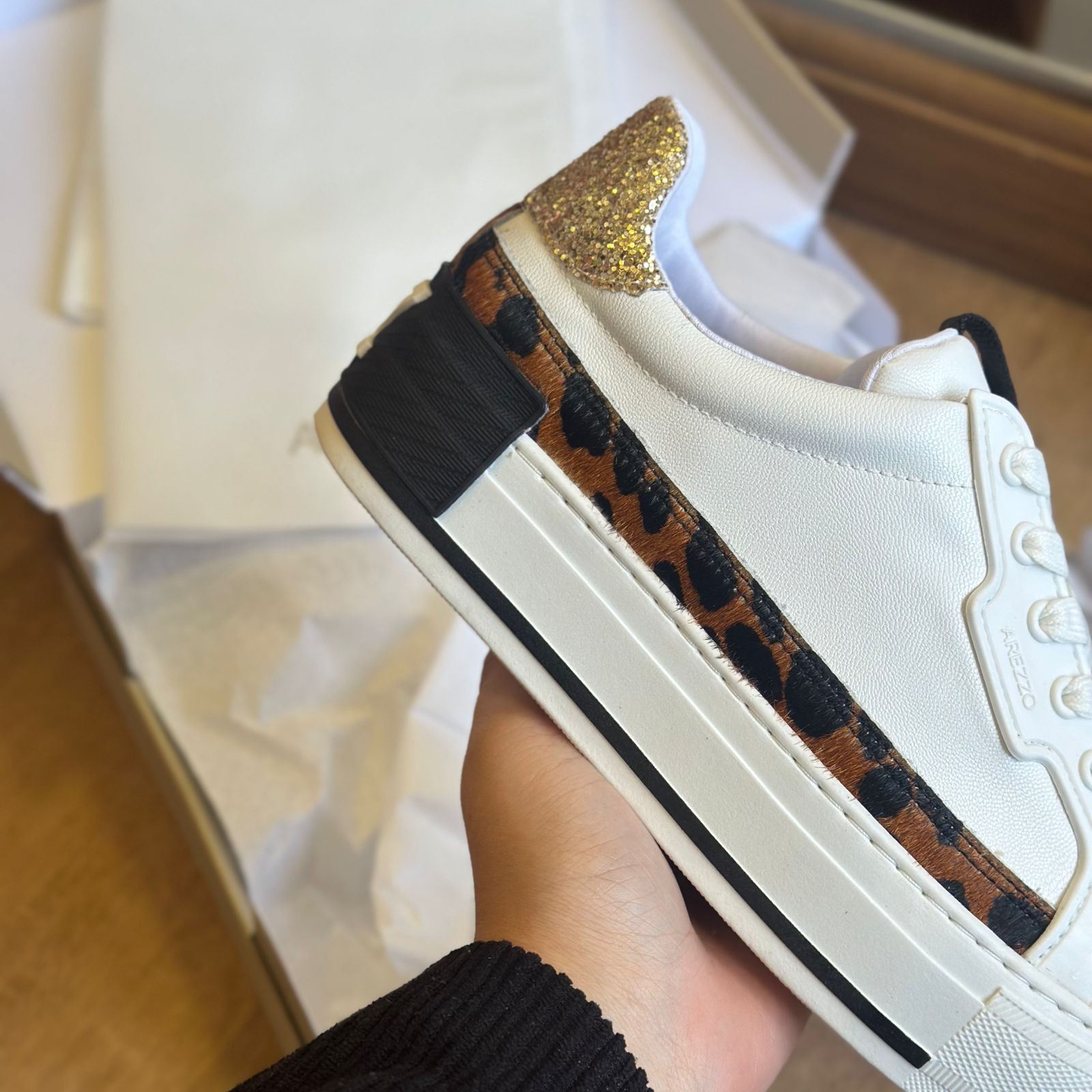 Tênis Arezzo Flatform Amarração A112180044