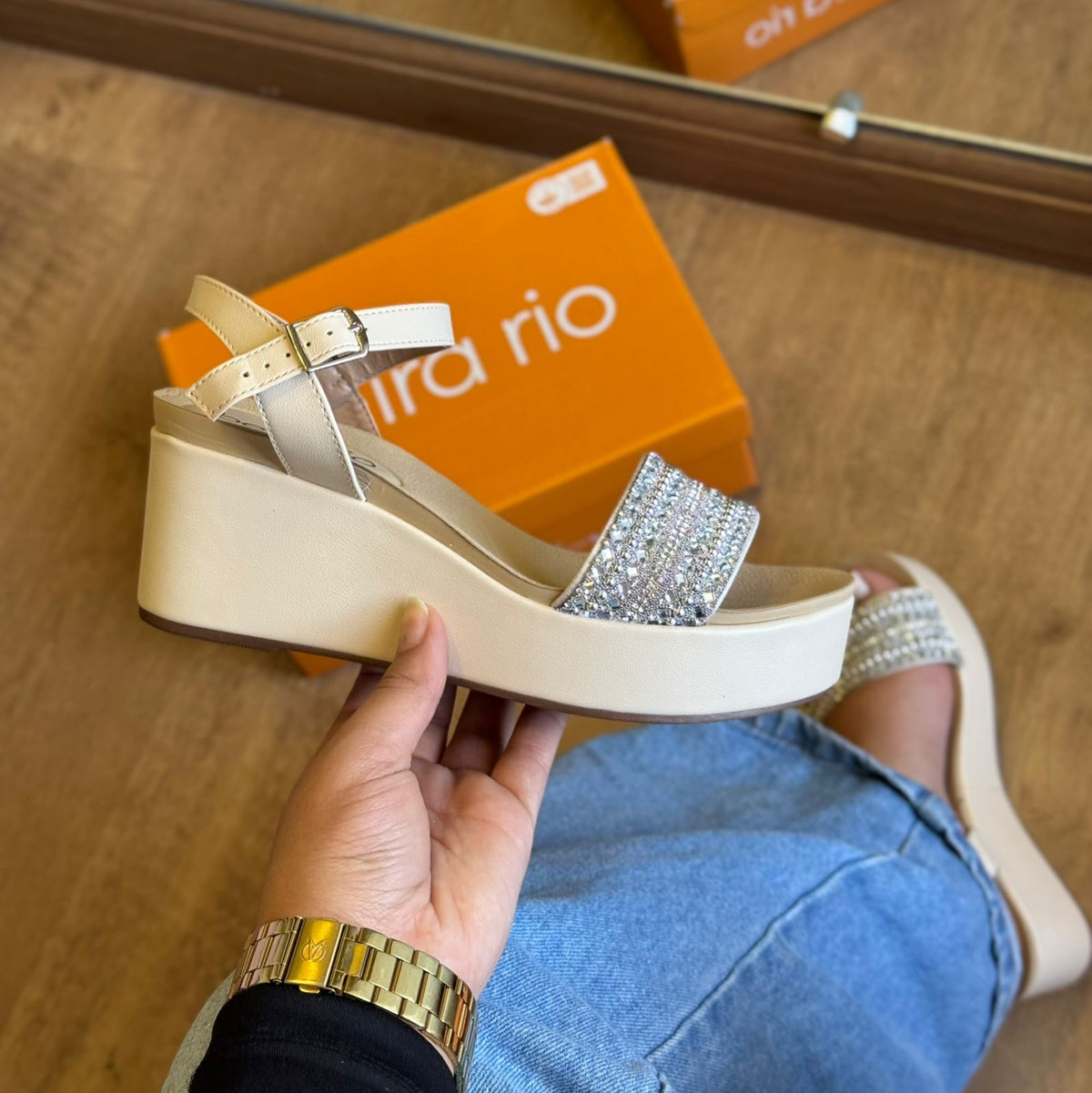 Tamanco Beira Rio Tira em Strass 8407.142